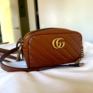 Authentic Gucci Marmont small leather crossbody in cognac